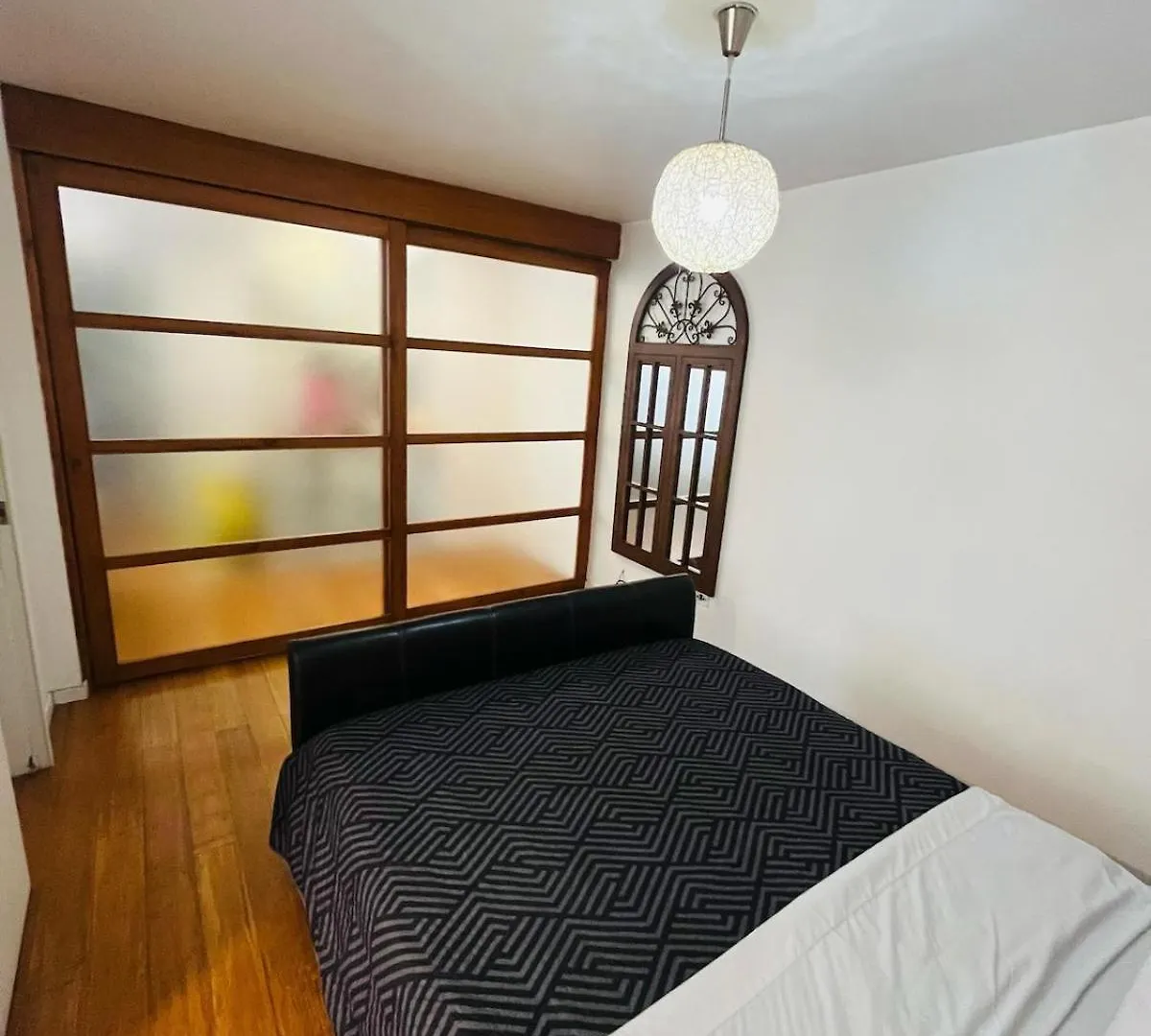 Suite On Av Republica Del Salvador Quito 0*,