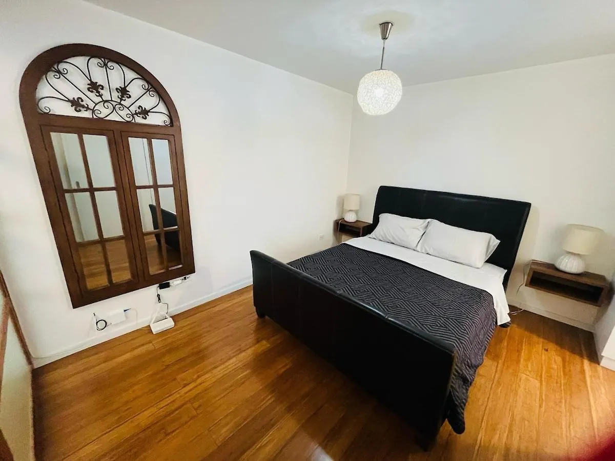 Suite On Av Republica Del Salvador Quito